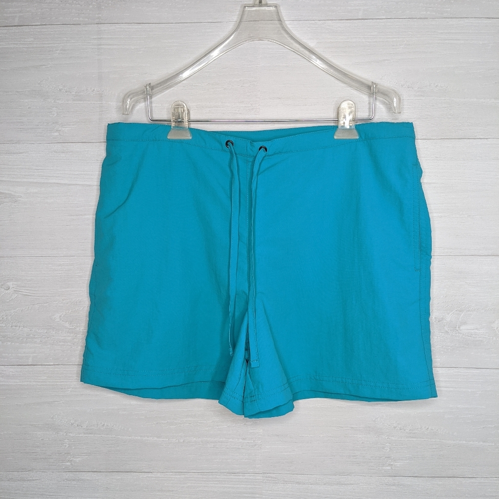 L.L. Bean Pull On Nylon Shorts Turquoise Large